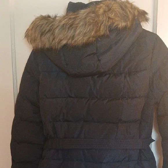 Michael Kors Navy Blue Puffer Coat with Fur Trim - Picture 12 of 15